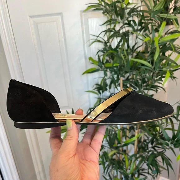 NWT Andiamo brand black flat with gold accents - Picture 8 of 15